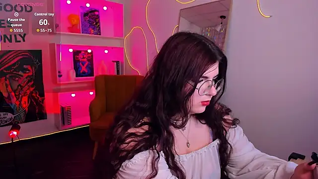 Siena aa online show from February 28, 9:05 pm