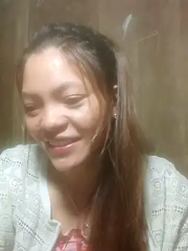 jjennyyy online show from May 1, 1:59 pm