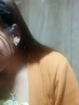jjennyyy online show from May 3, 2:56 pm
