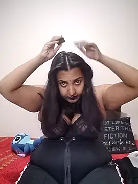 Snapshot of IndianBearxx chatting on June 23, 6:17 pm IndianBearxx online show from June 23, 6:17 pm