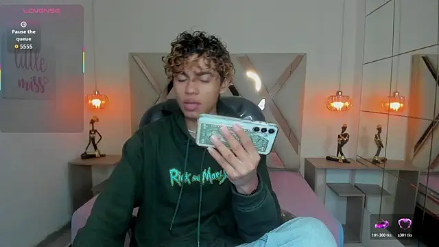 Anyelo Twink online show from May 18, 4:07 am