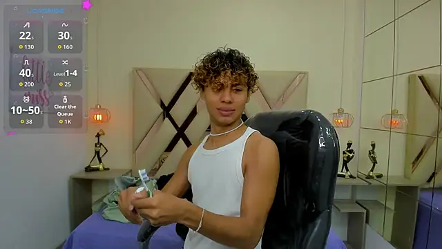 Anyelo Twink online show from June 6, 3:33 am