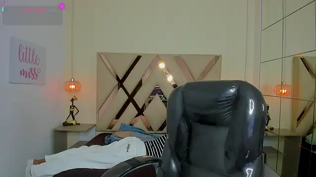Anyelo Twink online show from June 14, 4:03 am