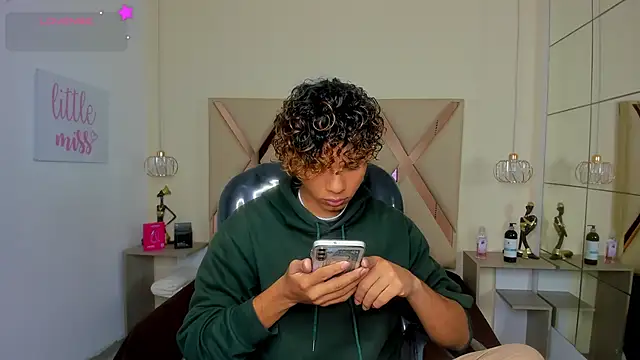 Anyelo Twink online show from July 1, 4:14 am