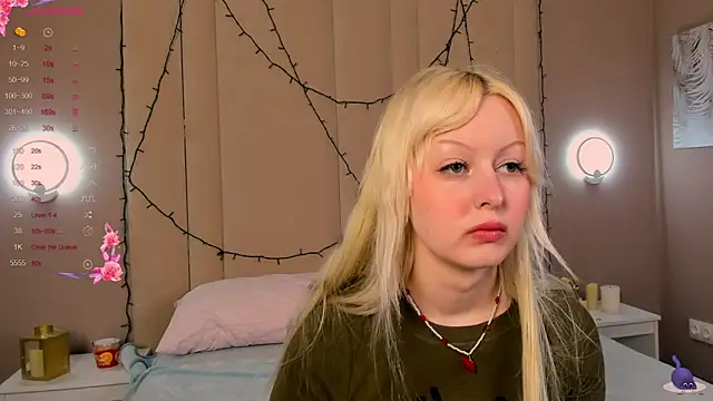 AdeleSilvy online show from May 1, 1:32 am