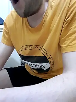 80julien online show from February 26, 1:59 am