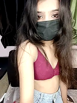 hotyjiyaaaa online show from March 7, 5:32 pm