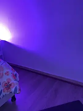 Little Lexyy online show from June 24, 5:39 am