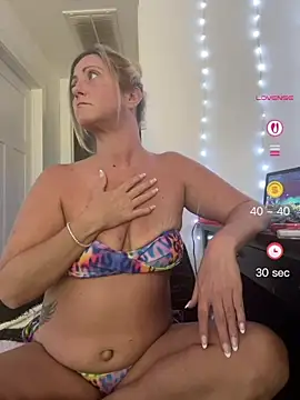 FoxyMillie online show from June 17, 3:46 pm