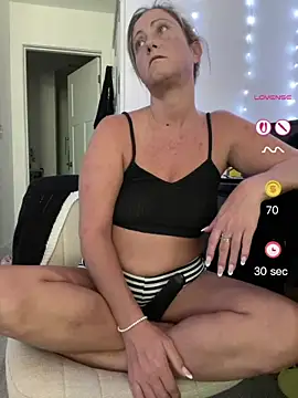 FoxyMillie online show from July 25, 3:53 pm