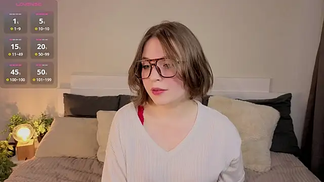 Next2Marie online show from April 25, 5:21 am