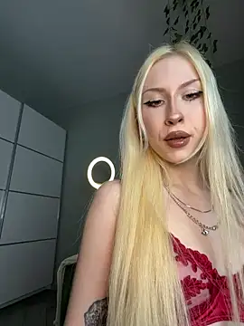 Snapshot of Elven_Effy chatting on February 27, 12:05 pm Elven Effy online show from February 27, 12:05 pm