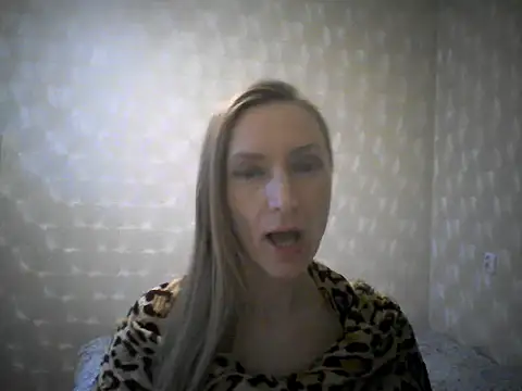 Averinona online show from March 18, 3:59 pm