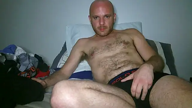 FrankieFuckMe online show from March 21, 3:11 am