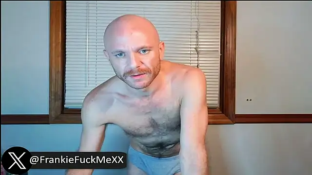 FrankieFuckMe online show from June 29, 4:19 am