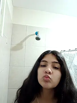 Snapshot of diosa_sofia19 chatting on June 3, 3:42 am diosa sofia19 online show from June 3, 3:42 am