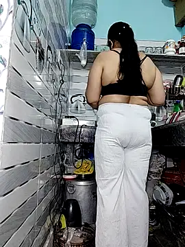 Snapshot of Desikalakaar0069 chatting on April 7, 12:27 pm Desikalakaar0069 online show from April 7, 12:27 pm