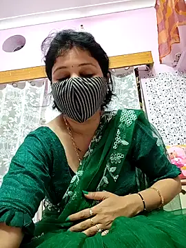 Priyaji7575 online show from February 27, 5:24 pm