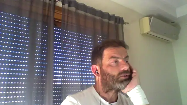 Snapshot of _grj1 chatting on May 28, 9:17 am grj1 online show from May 28, 9:17 am