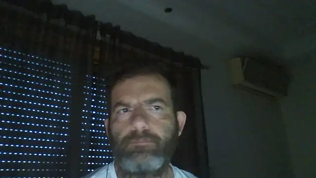 Snapshot of _grj1 chatting on June 6, 5:34 am grj1 online show from June 6, 5:34 am