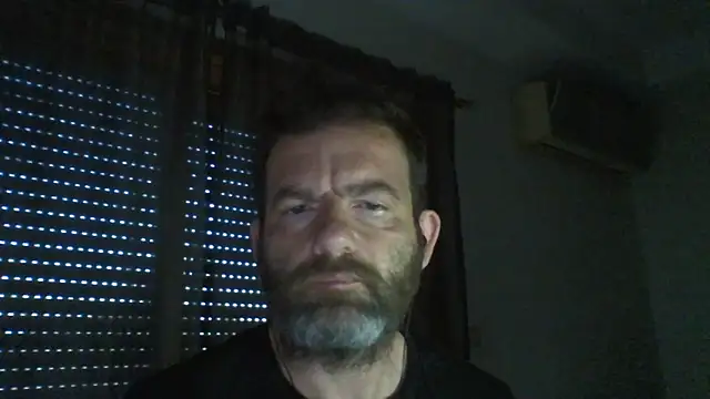 Snapshot of _grj1 chatting on June 7, 5:22 am grj1 online show from June 7, 5:22 am