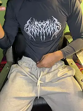 Snapshot of urfuckbunny chatting on February 19, 5:53 pm urfuckbunny online show from February 19, 5:53 pm