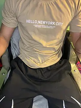 Snapshot of urfuckbunny chatting on March 3, 5:41 pm urfuckbunny online show from March 3, 5:41 pm