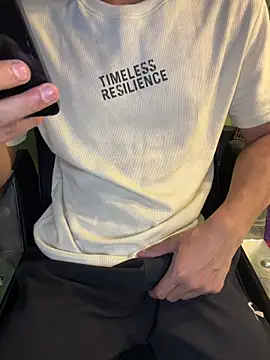 Snapshot of urfuckbunny chatting on March 5, 10:28 pm urfuckbunny online show from March 5, 10:28 pm