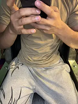 Snapshot of urfuckbunny chatting on March 12, 5:41 pm urfuckbunny online show from March 12, 5:41 pm