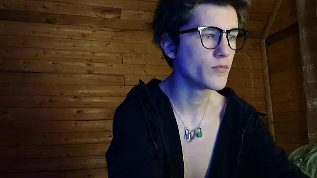 Snapshot of Sasha_bb21 chatting on March 21, 9:18 pm Sasha bb21 online show from March 21, 9:18 pm