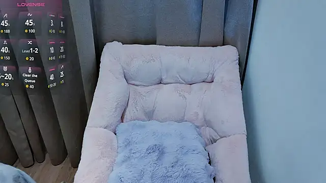 Mia-zhan online show from February 3, 10:04 pm