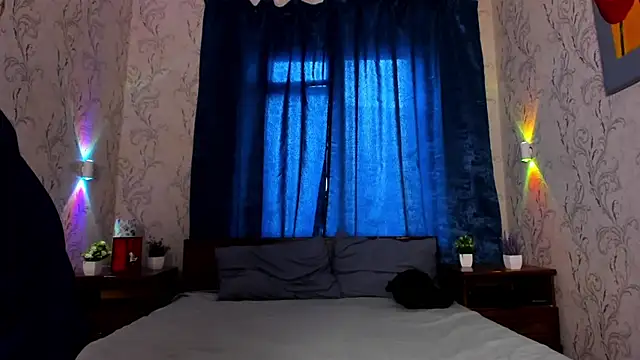 Snapshot of JessicaBeverly_ chatting on May 22, 1:28 pm JessicaBeverly online show from May 22, 1:28 pm