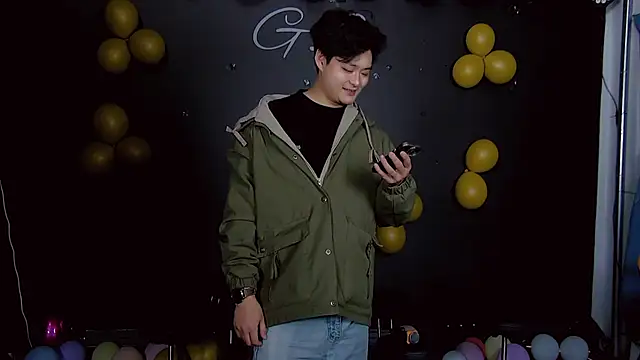 STR-100 online show from February 24, 12:03 pm