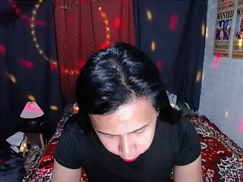 Snapshot of BriannaCruz24 chatting on May 11, 12:00 pm BriannaCruz24 online show from May 11, 12:00 pm