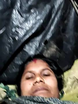 Snapshot of Hot_di97 chatting on February 16, 7:43 pm Hot di97 online show from February 16, 7:43 pm