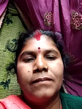 Snapshot of Hot_di97 chatting on February 19, 8:27 pm Hot di97 online show from February 19, 8:27 pm