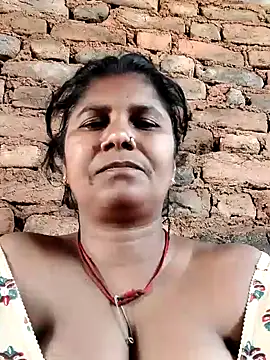 Snapshot of Hot_di97 chatting on March 7, 11:51 am Hot di97 online show from March 7, 11:51 am