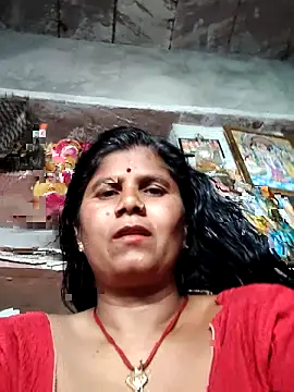 Snapshot of Hot_di97 chatting on June 6, 9:36 am Hot di97 online show from June 6, 9:36 am