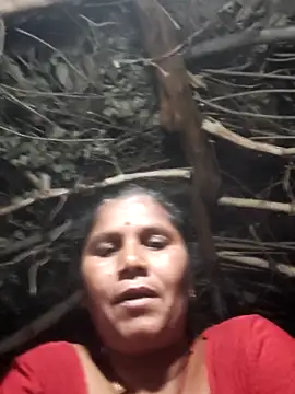 Snapshot of Hot_di97 chatting on June 6, 9:52 pm Hot di97 online show from June 6, 9:52 pm