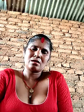 Snapshot of Hot_di97 chatting on June 17, 8:06 am Hot di97 online show from June 17, 8:06 am
