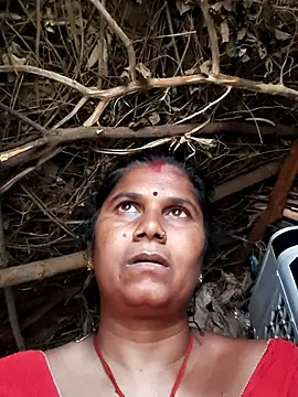 Snapshot of Hot_di97 chatting on July 8, 12:59 am Hot di97 online show from July 8, 12:59 am