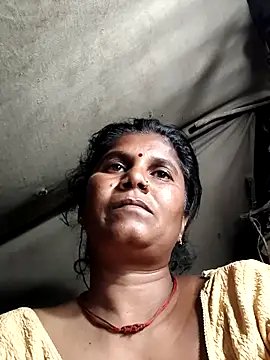 Snapshot of Hot_di97 chatting on July 26, 6:04 pm Hot di97 online show from July 26, 6:04 pm