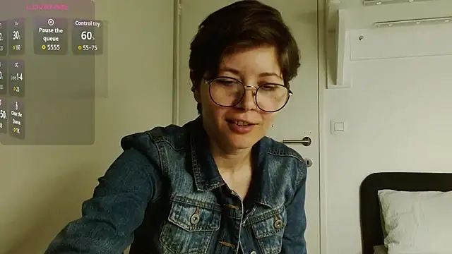 Snapshot of Alexxa_XX chatting on March 7, 6:49 pm Alexxa XX online show from March 7, 6:49 pm