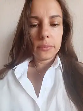 Snapshot of She-Moon chatting on July 17, 5:58 am She-Moon online show from July 17, 5:58 am