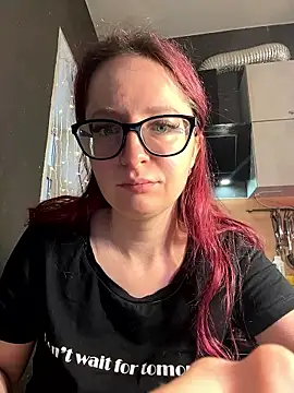 Snapshot of coy_girl_ chatting on January 14, 12:33 pm coy girl online show from January 14, 12:33 pm