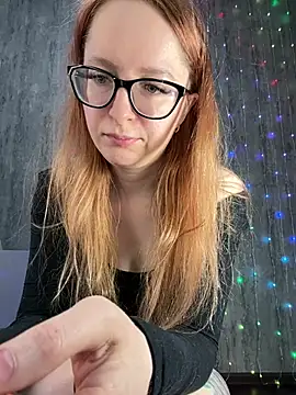 Snapshot of coy_girl_ chatting on February 5, 11:37 am coy girl online show from February 5, 11:37 am