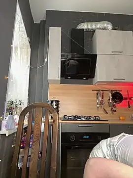 Snapshot of coy_girl_ chatting on February 20, 11:43 am coy girl online show from February 20, 11:43 am