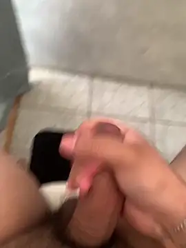 Snapshot of jhon01605 chatting on March 19, 5:06 pm jhon01605 online show from March 19, 5:06 pm