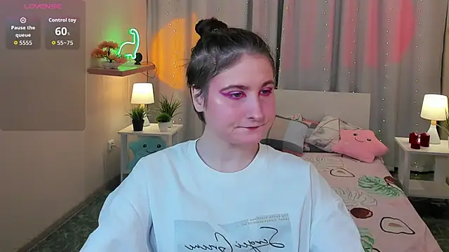 KiraDuvall online show from January 12, 7:19 pm