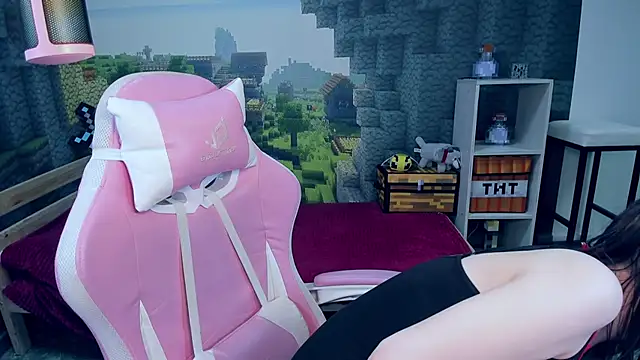 KiraDuvall online show from March 7, 5:21 pm